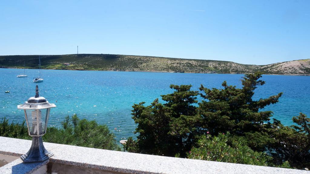 Guesthouse Garni Stara Novalja Exteriör bild